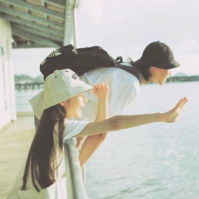 微信情侣头像唯美一对两张 盼长伴永无分别时刻