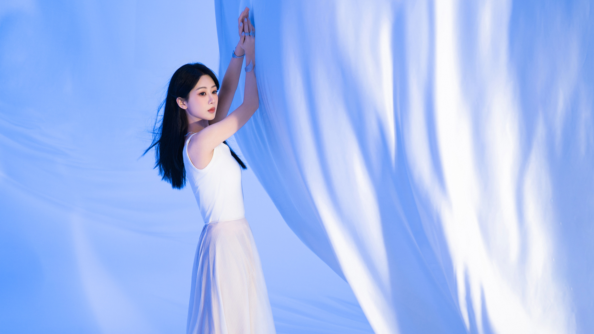 杨紫 淡雅梦境主题高清美女壁纸分享