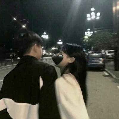 16张不露脸双人情侣头像 高清个性款直接存