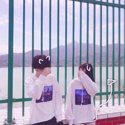 一男一女异性闺蜜头像合集 28张高清蓝颜红颜头像素材