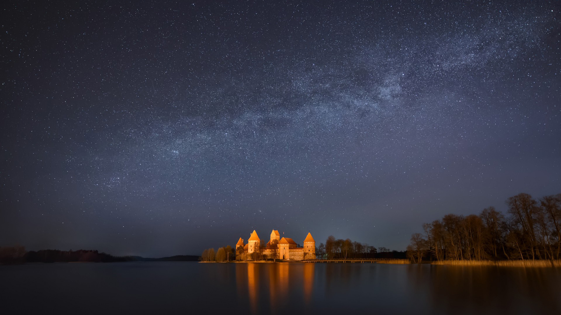 立陶宛特拉凯城堡湖景高清壁纸分享