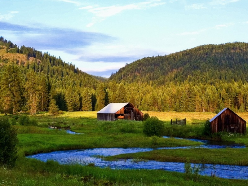 带山间小屋的治愈系风景电脑壁纸合集