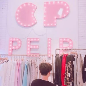 微信情侣头像一男一女 两张分开背影款合集（共12张）