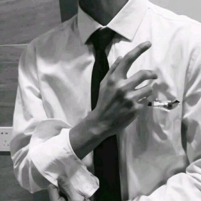 部位控专属！10张不露头情侣头像 白衬衫+JK穿搭高清图