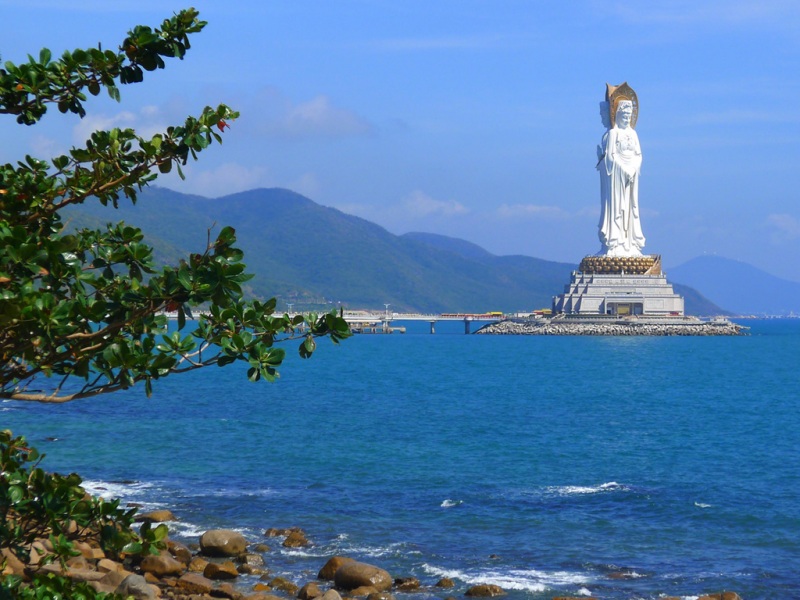 海南三亚三面观音风景电脑桌面壁纸分享