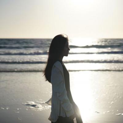 26张高清伤感意境黑白情侣头像 一对双人情侣人头像