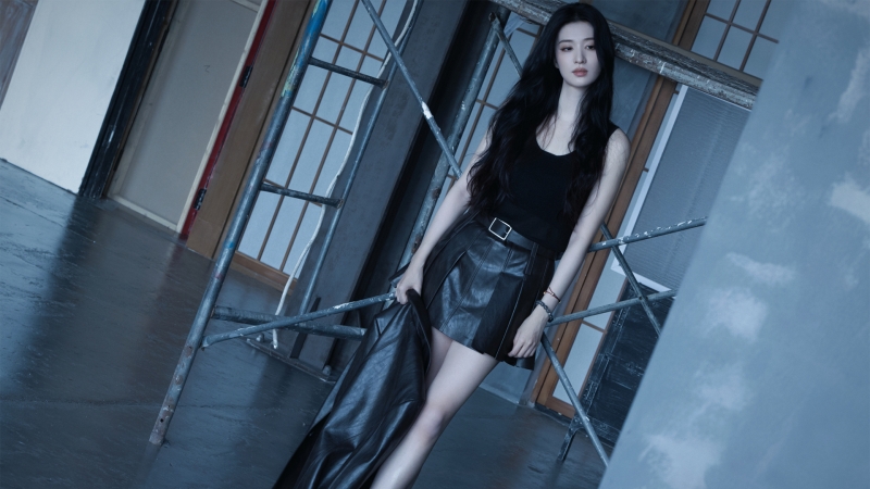 王楚然黑色套装电脑壁纸 多款高清尺寸可选