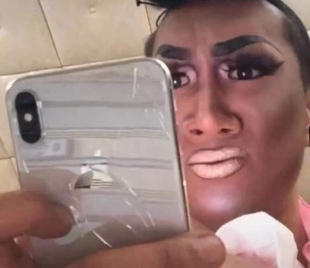 找来看手机的表情包？这里合集全安排上了