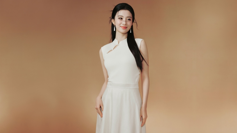 王楚然长发白裙造型 多款高清电脑桌面壁纸下载