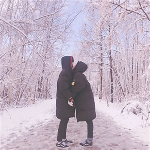 12张超甜！小清新风格情侣拥抱情头合集