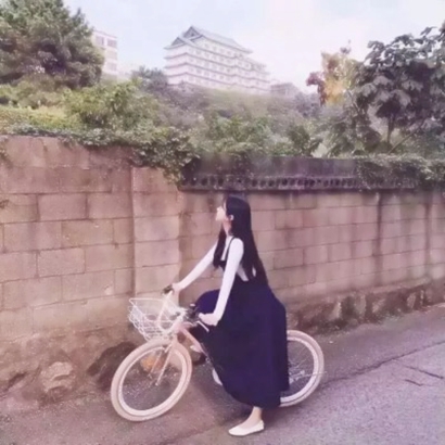 18张高清好看的一男一女唯美微信情侣头像