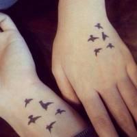 18张氛围感拉满的纹身情侣头像 小众又甜蜜