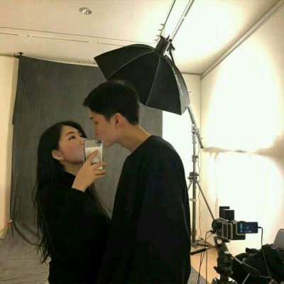 14组超有意思的真人搞怪情侣头像 一对两张高清图
