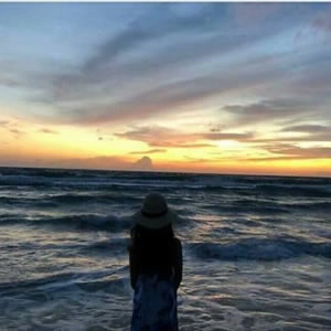 16张黄昏背影情侣头像 一左一右高清夕阳款