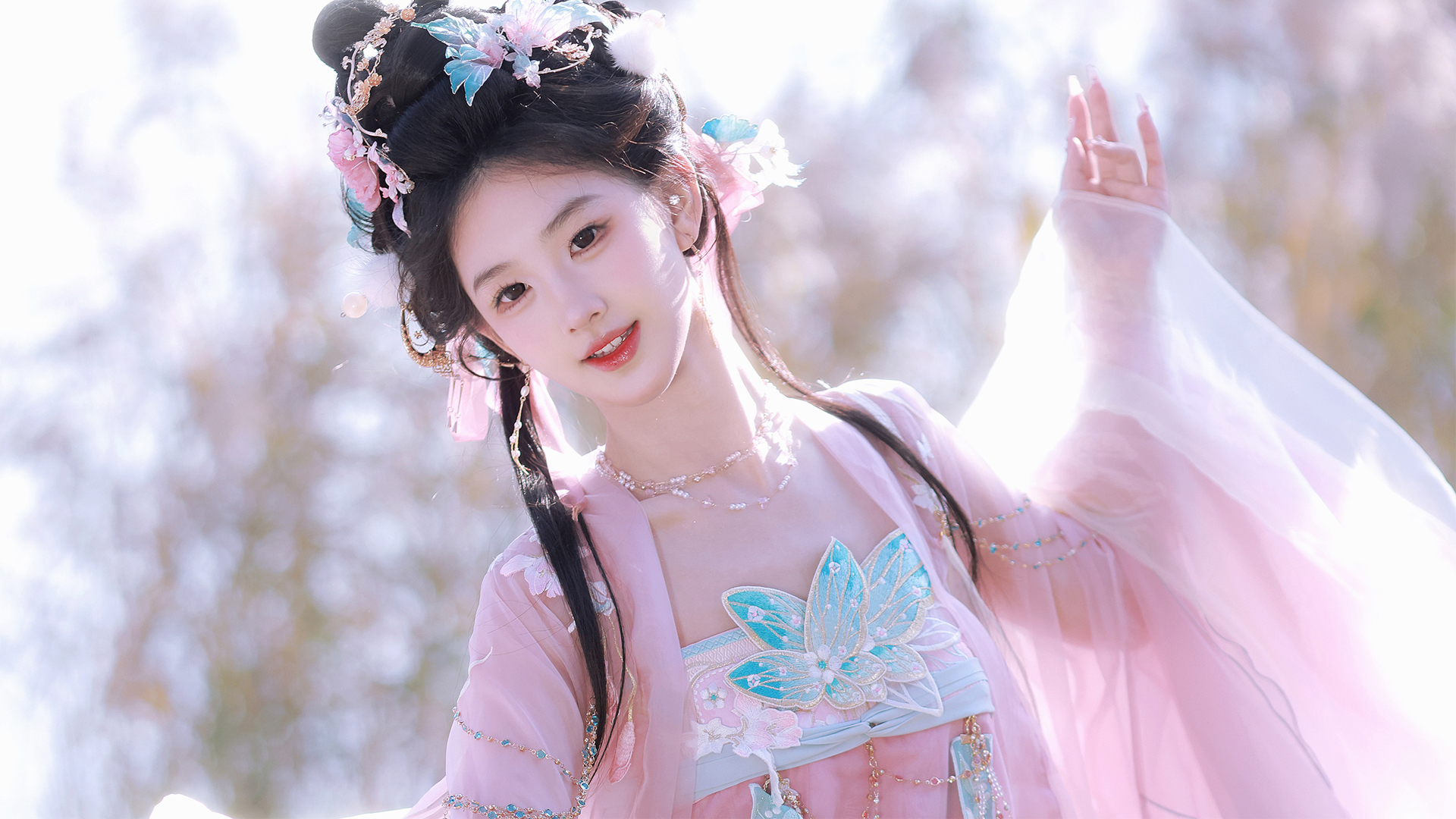 黄玉瑶国风大典高清美女壁纸推荐