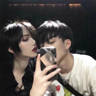 12张高清超拽双人情侣头像合集
