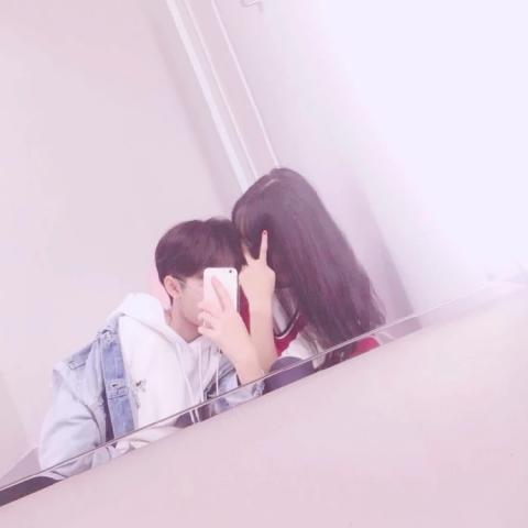 24张超好看的意境风两人情侣QQ头像，每张都高清耐看