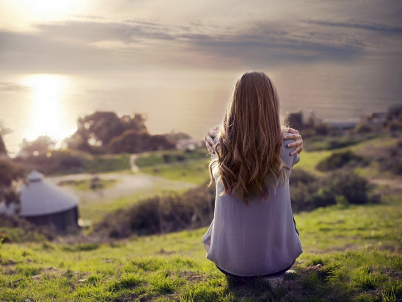 山顶赏景美女电脑动漫壁纸 多款高清尺寸可选