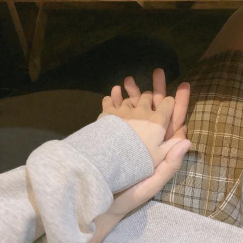 24张高清潮流时尚情侣头像 QQ专属一对装合集