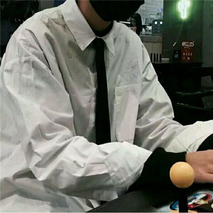 一男一女身体部位情侣头像合集 82张高清图来了