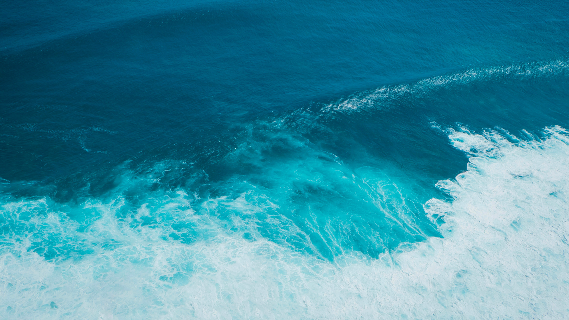 氛围感拉满！蓝色海洋海浪电脑动漫桌面壁纸来了