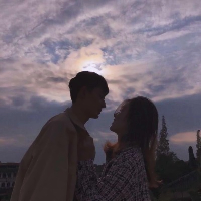16张高清唯美双人情侣头像 适合情侣配对使用的好看情头合集