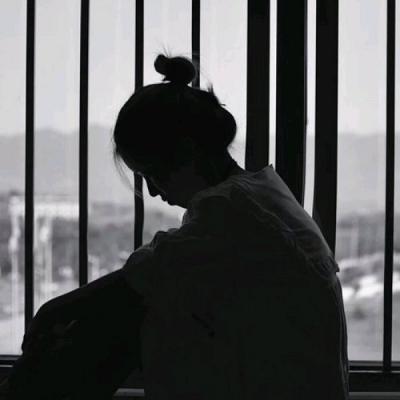 26张高清伤感意境黑白情侣头像 一对双人情侣人头像