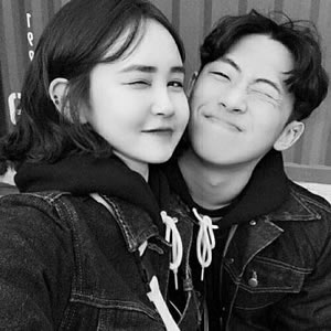 14组高清黑白情侣头像 一对两张超有氛围感