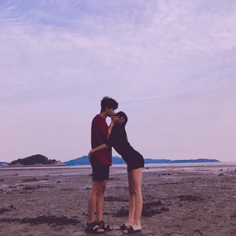 快手网红情侣头像来啦！24张高清一对两张的好看头像合集