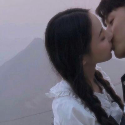 32组高清浪漫情侣头像 一对两张甜蜜上线