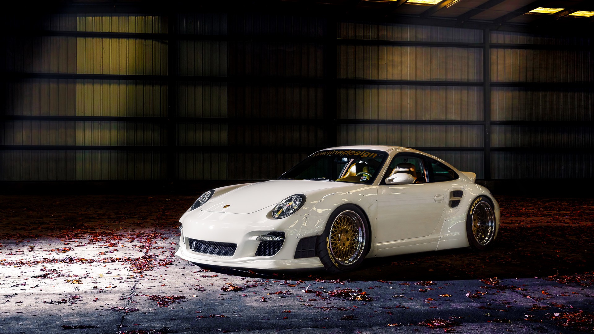 白色保时捷911电脑桌面壁纸_高清汽车壁纸下载