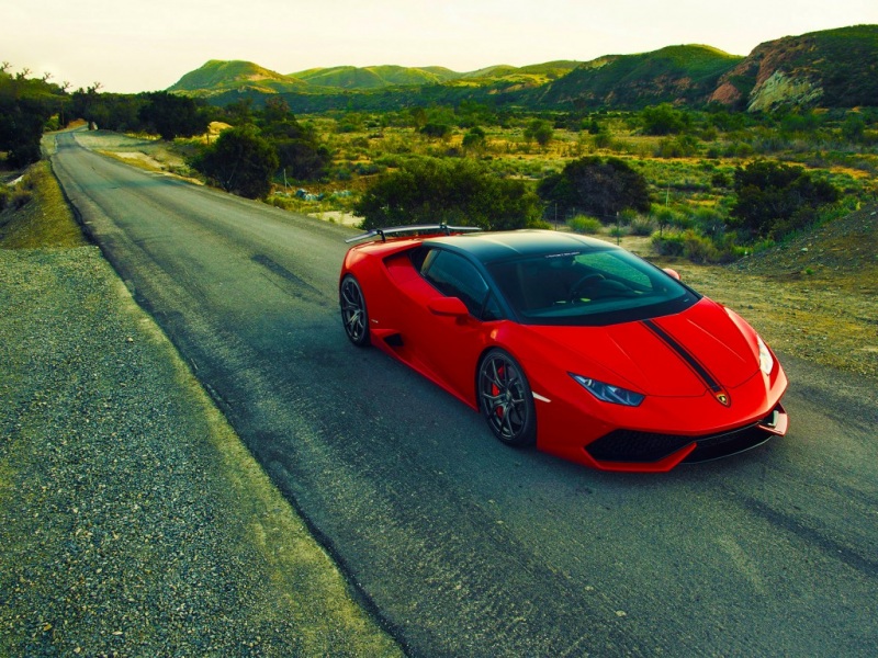 红色兰博基尼LP640-4公路风景壁纸