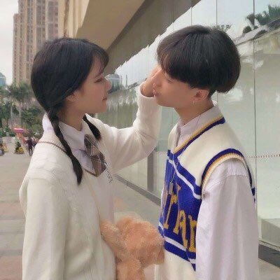 20张高清真人创意情头 个性又有意思的情侣头像来啦