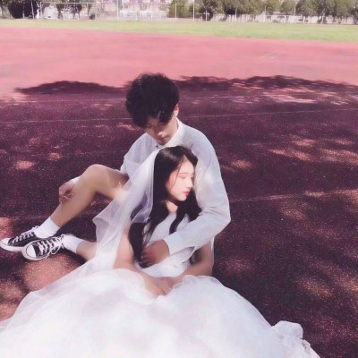 婚纱情侣头像一对两张 高清好看的穿婚纱情侣头像合集