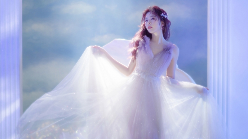 彭十六穿紫色梦幻裙的高清壁纸来啦