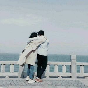 清新氛围感拉满！12组双人背影情侣头像合集