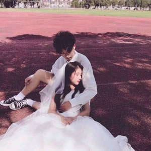 12张高清婚纱情侣头像 氛围感拉满的礼服婚纱照头像
