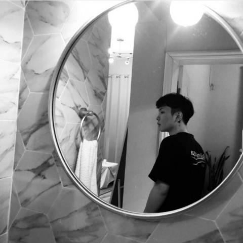 24张冷酷帅气的分开版情侣头像 一男一女高清款