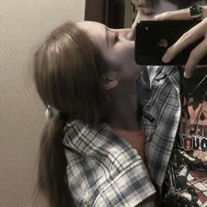 超拽霸气！16张社会风情侣QQ头像合集