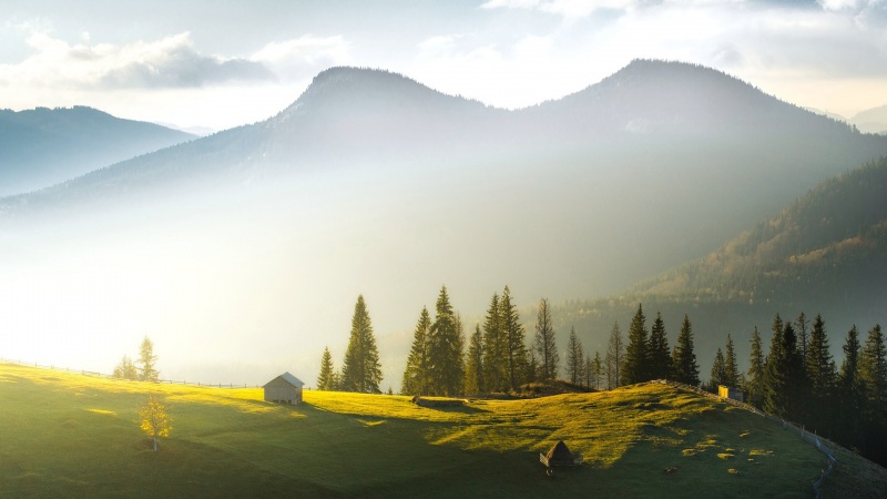 乌克兰喀尔巴阡山晨雾壁纸 多款高清尺寸可选