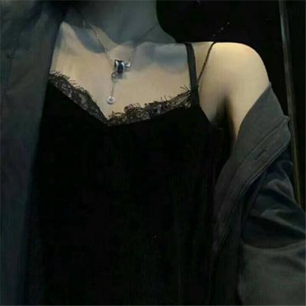 一男一女身体部位情侣头像合集 82张高清图来了