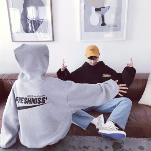 24张甜度拉满的浪漫情侣头像 高清又好看