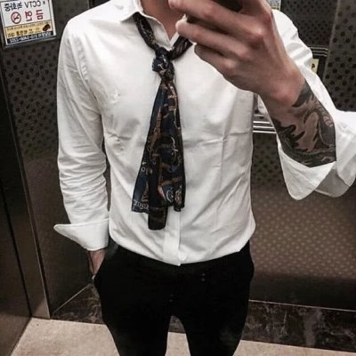 不露脸也甜！12张高清个性身体部位情侣头像