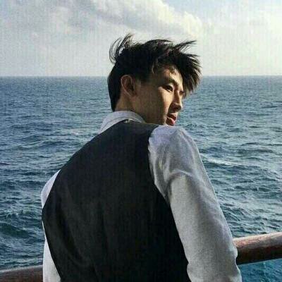 14组浪漫海边情侣头像 一男一女成对高清图