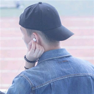 情侣时尚一左一右情头 12张高清新潮情侣头像合集