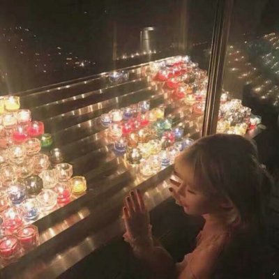 一男一女分开的高清潮款情侣头像 共26组
