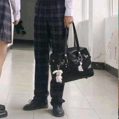 24张不露脸情侣头像一对两张 高清氛围感拉满