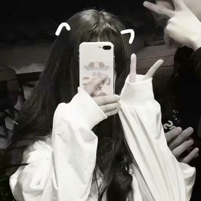 26张高清好看的个性黑白系情侣头像