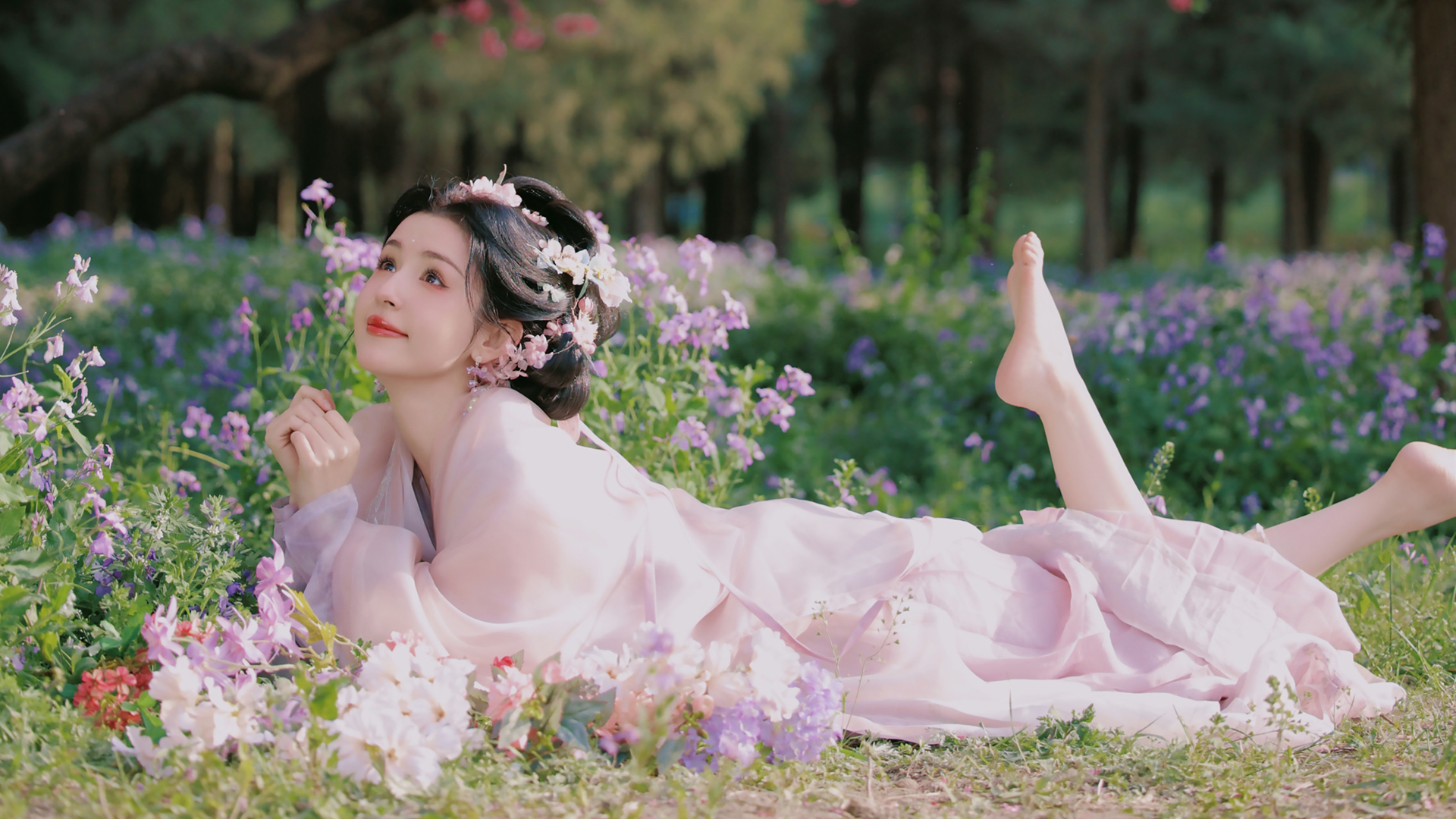 森林鲜花古风俏皮美女壁纸合集 多尺寸高清可选