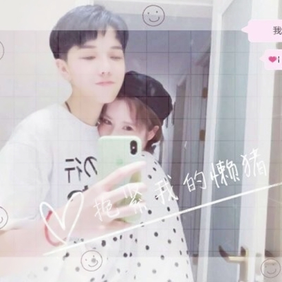 一左一右带字的微信情侣头像 12张高清唯美款